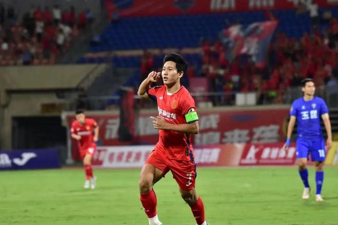 中乙球队以出色表现获得胜利 中乙球队以出色表现获得胜利