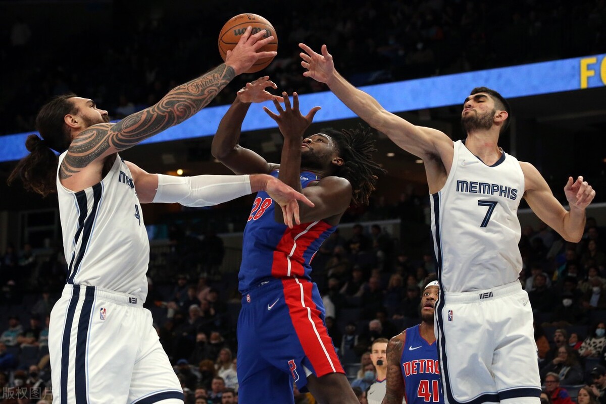 年轻后备崛起,球队助力取得连胜 年轻后备崛起,球队助力取得连胜