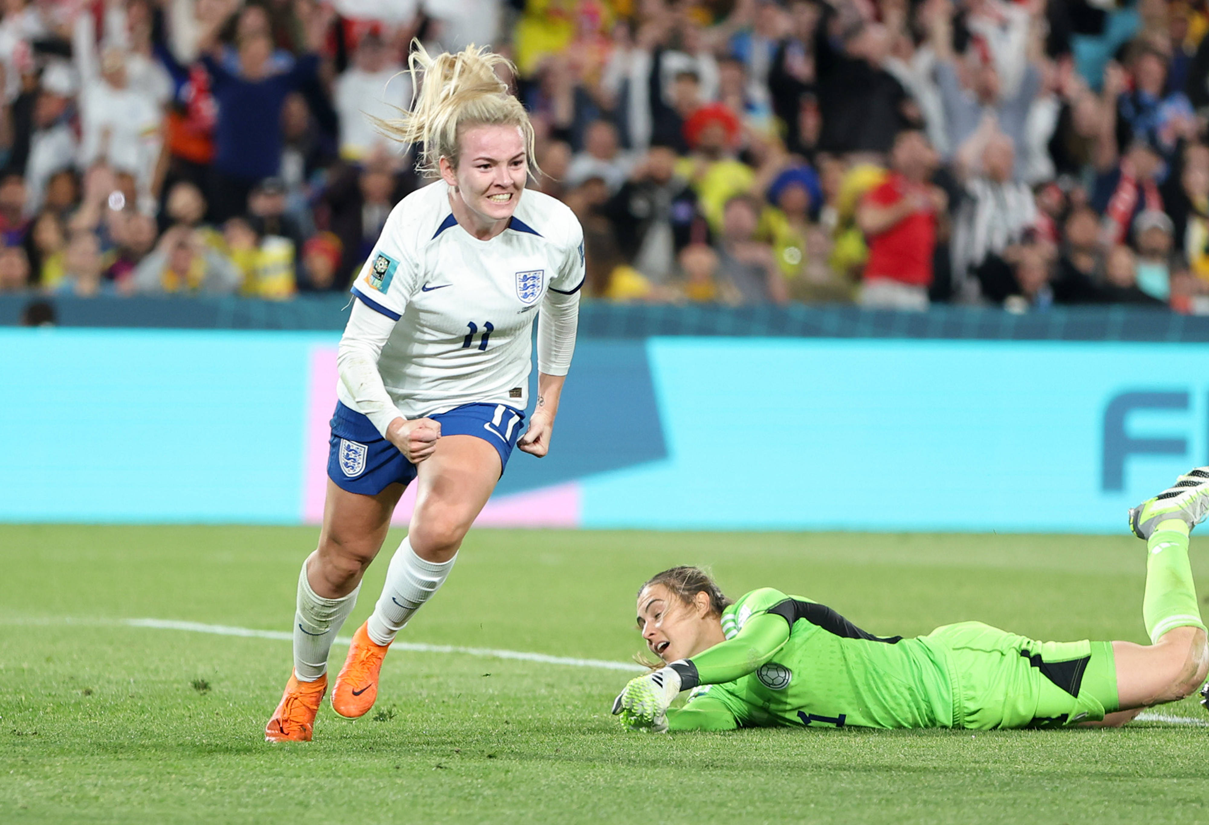 英国威廉希尔-西班牙女足战胜英格兰，夺得冠军