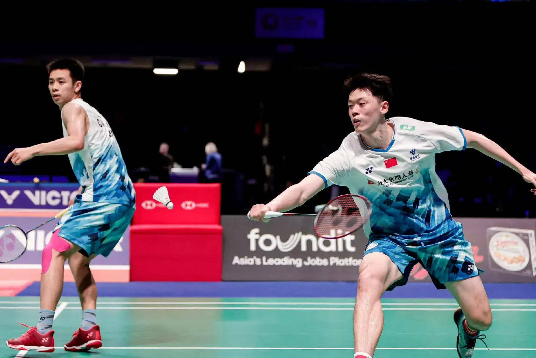 凭借一方之长,球队轻松占得上风 凭借一方之长,球队轻松占得上风