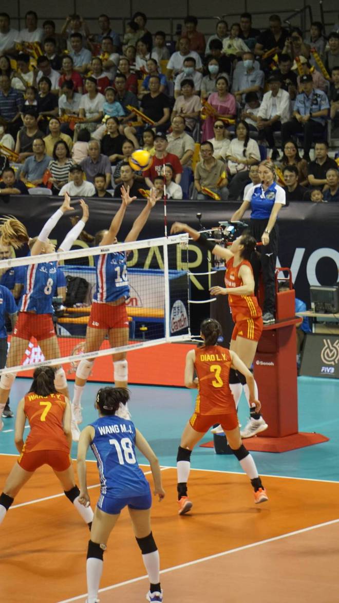 捷克球队备战期间积极训练,为赢得比赛奠定基础? 捷克球队备战期间积极训练,为赢得比赛奠定基础?