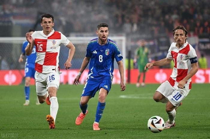 克罗地亚迎战斯洛伐克,冲击欧洲杯 克罗地亚迎战斯洛伐克,冲击欧洲杯