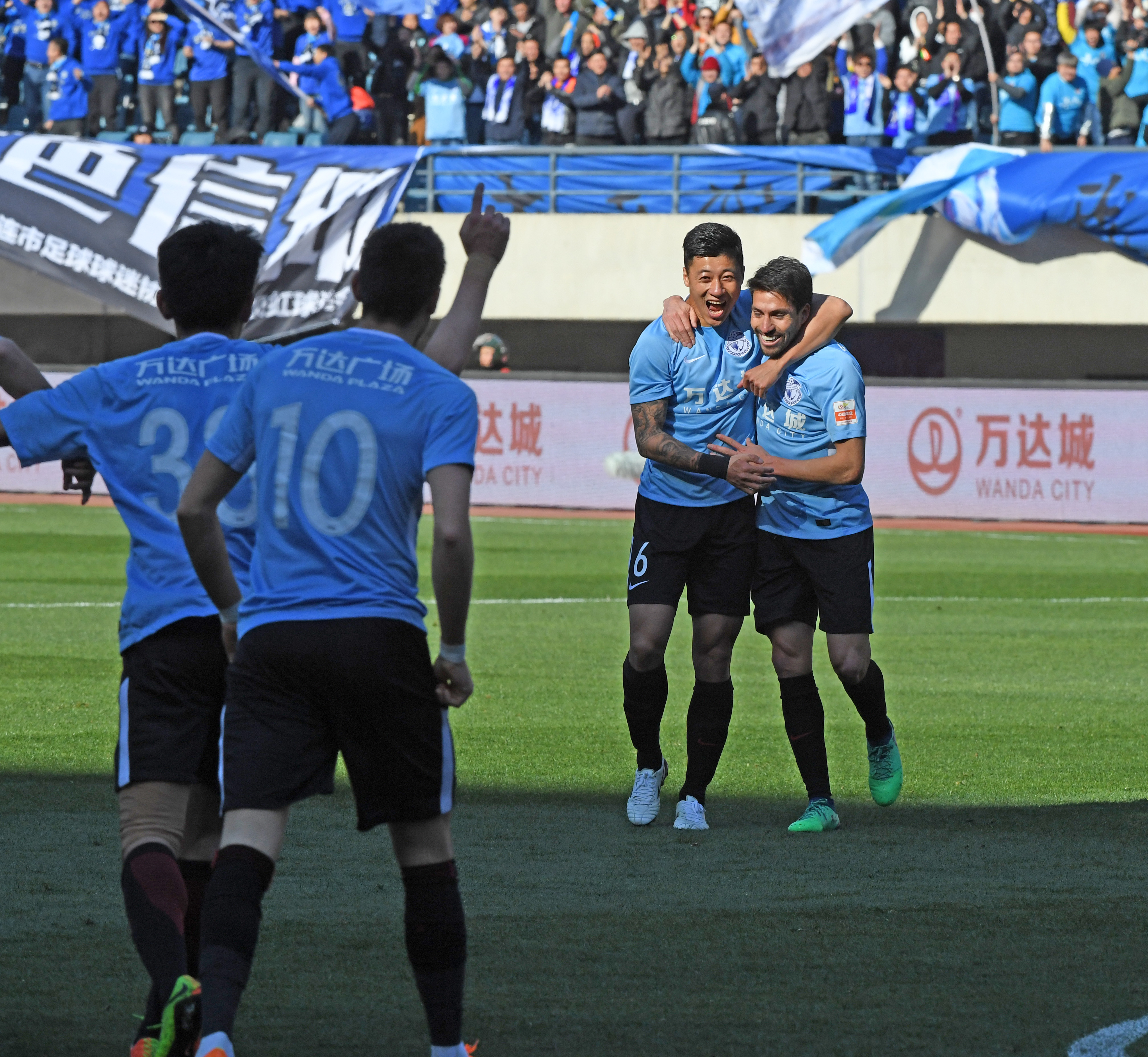 保定容大客场战胜大连一方,壮大球队信心 保定容大客场战胜大连一方,壮大球队信心