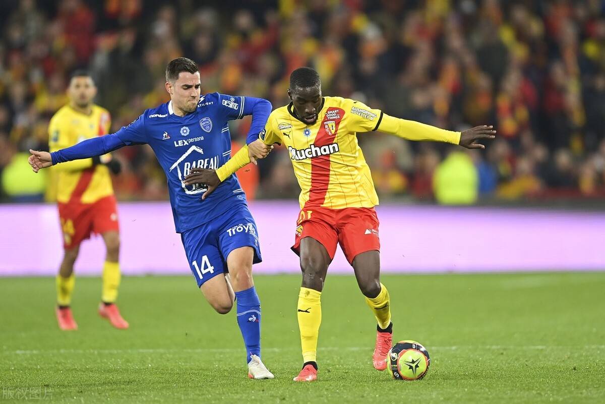 切尔西被阿贾克斯逆转,遗憾出局 切尔西被阿贾克斯逆转,遗憾出局