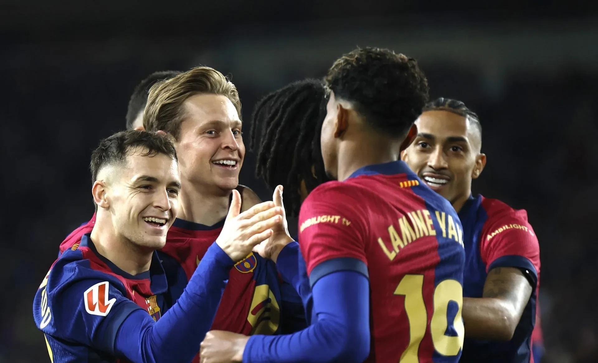 瓦伦西亚客场大胜,势不可挡 瓦伦西亚客场大胜,势不可挡