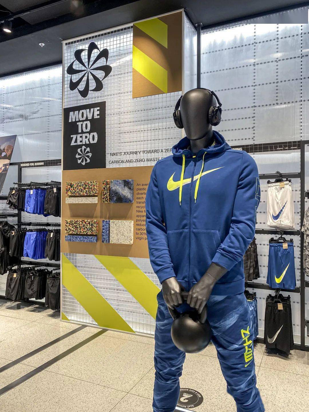 足球运动时尚装备推介,潮流不容错过 足球运动时尚装备推介,潮流不容错过