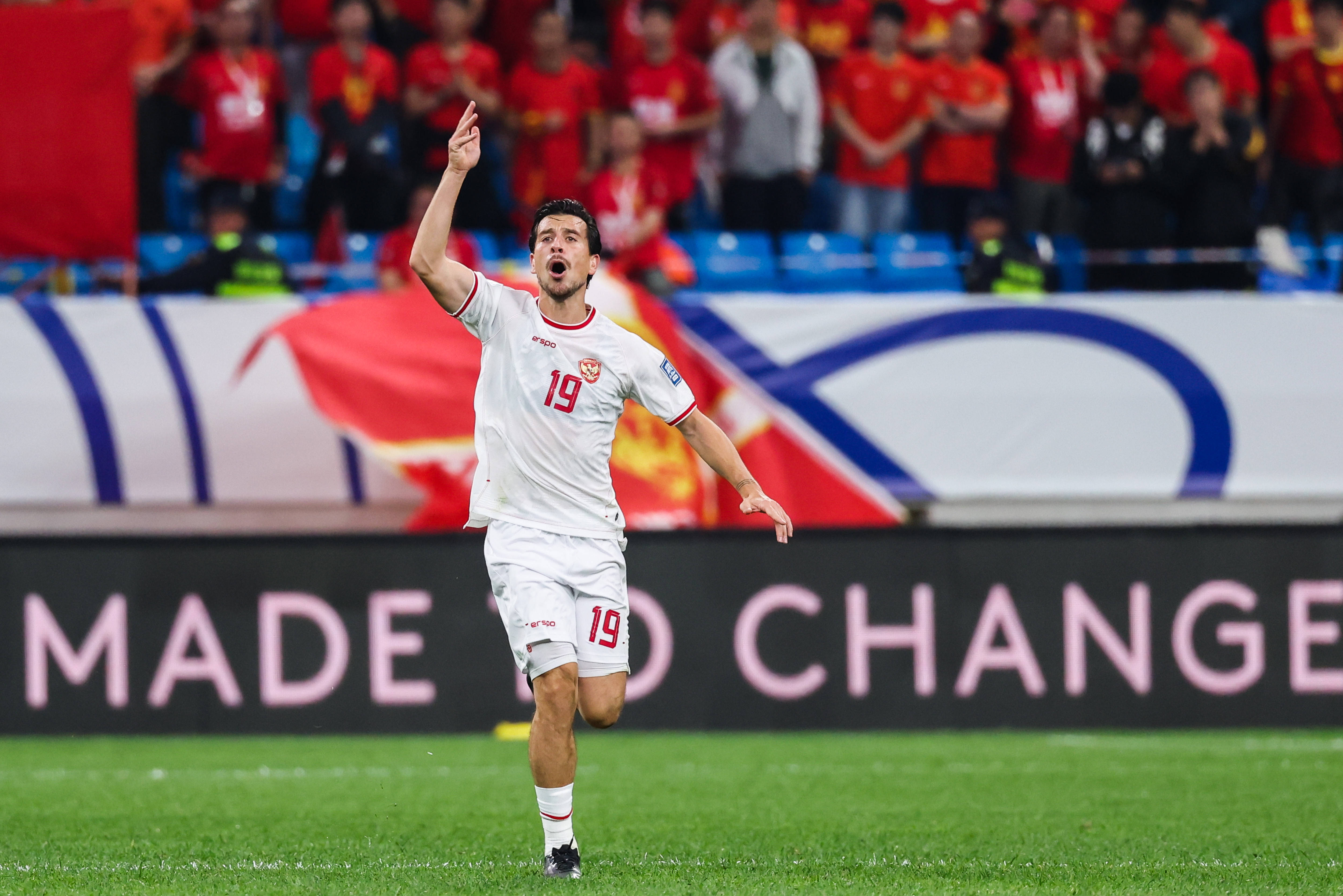 恩杰提克破门,埃斯托希尔战胜芬兰队 恩杰提克破门,埃斯托希尔战胜芬兰队