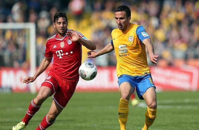 韦斯卡队在比赛中展现了自己的实力和信心 韦斯卡队在比赛中展现了自己的实力和信心