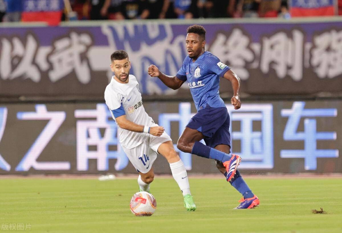 泰达客场挑战上海绿地申花，谁将获胜