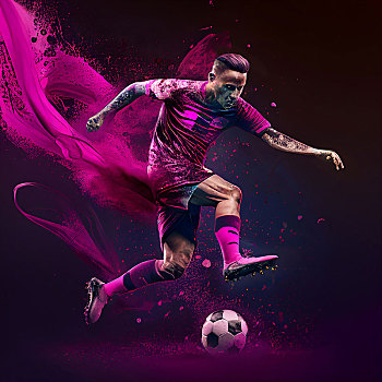 国内足球赛场竞争激烈,强队对决激情四射 国内足球赛场竞争激烈,强队对决激情四射