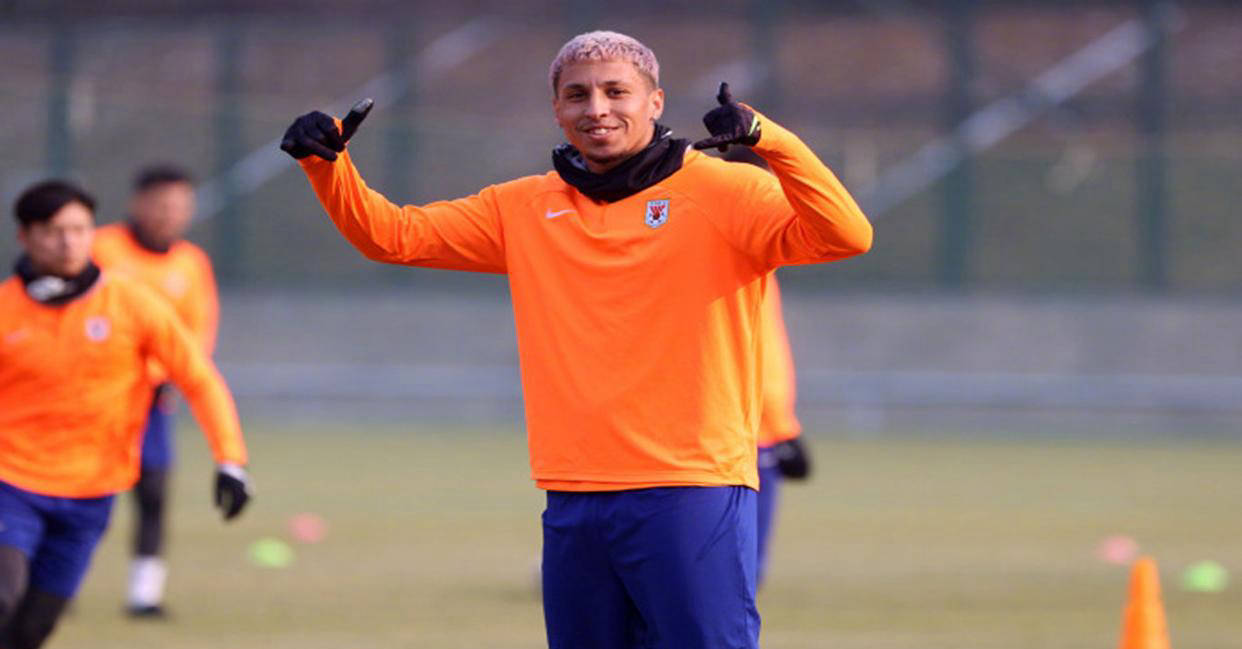 英国威廉希尔-新人球员崭露头角，为球队注入活力