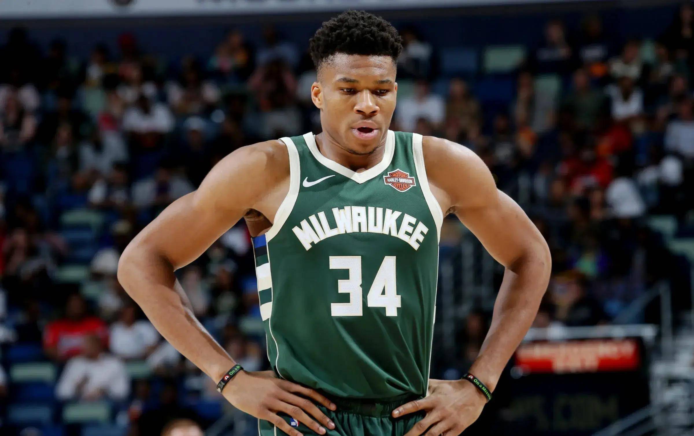 雄鹿队球员备战赛季赛程，力争状态最佳