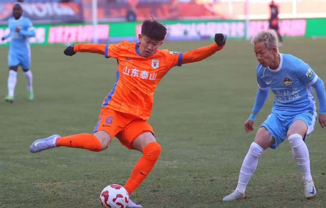 汉堡踢鲁能,挑战中超武汉三金满贯 汉堡踢鲁能,挑战中超武汉三金满贯