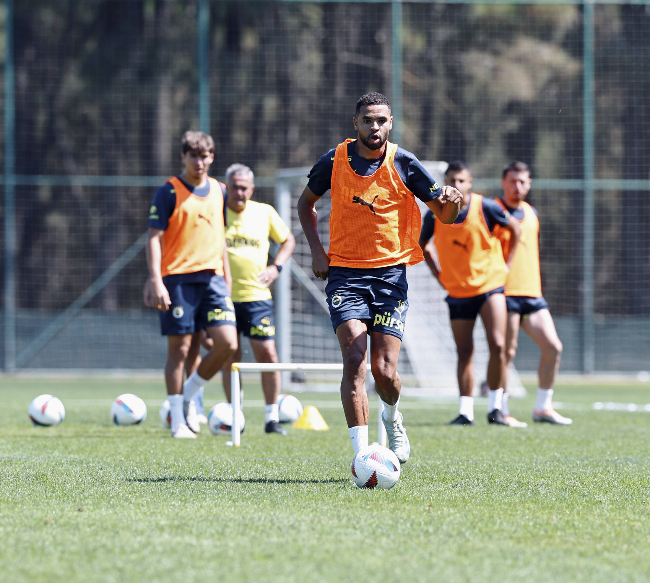 墨西哥球员在国际比赛中取得突破