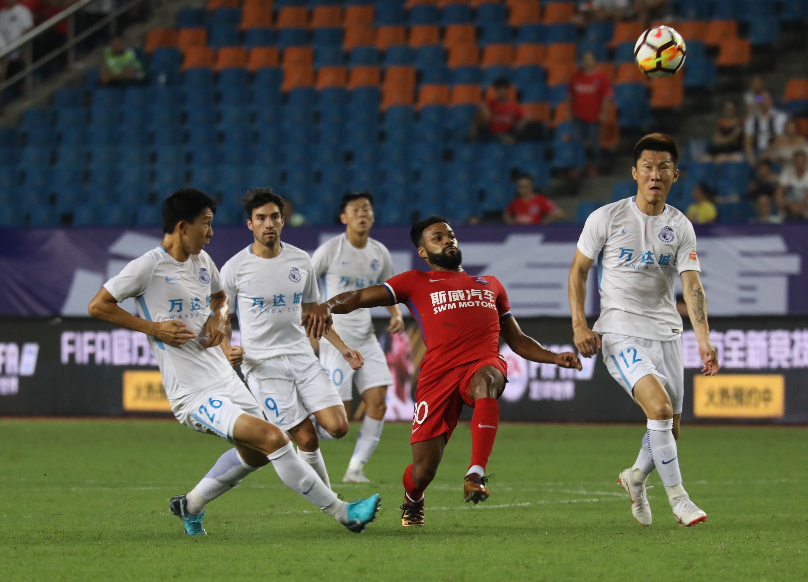 重庆斯威主场战平辽宁宏运,保持不败 重庆斯威主场战平辽宁宏运,保持不败