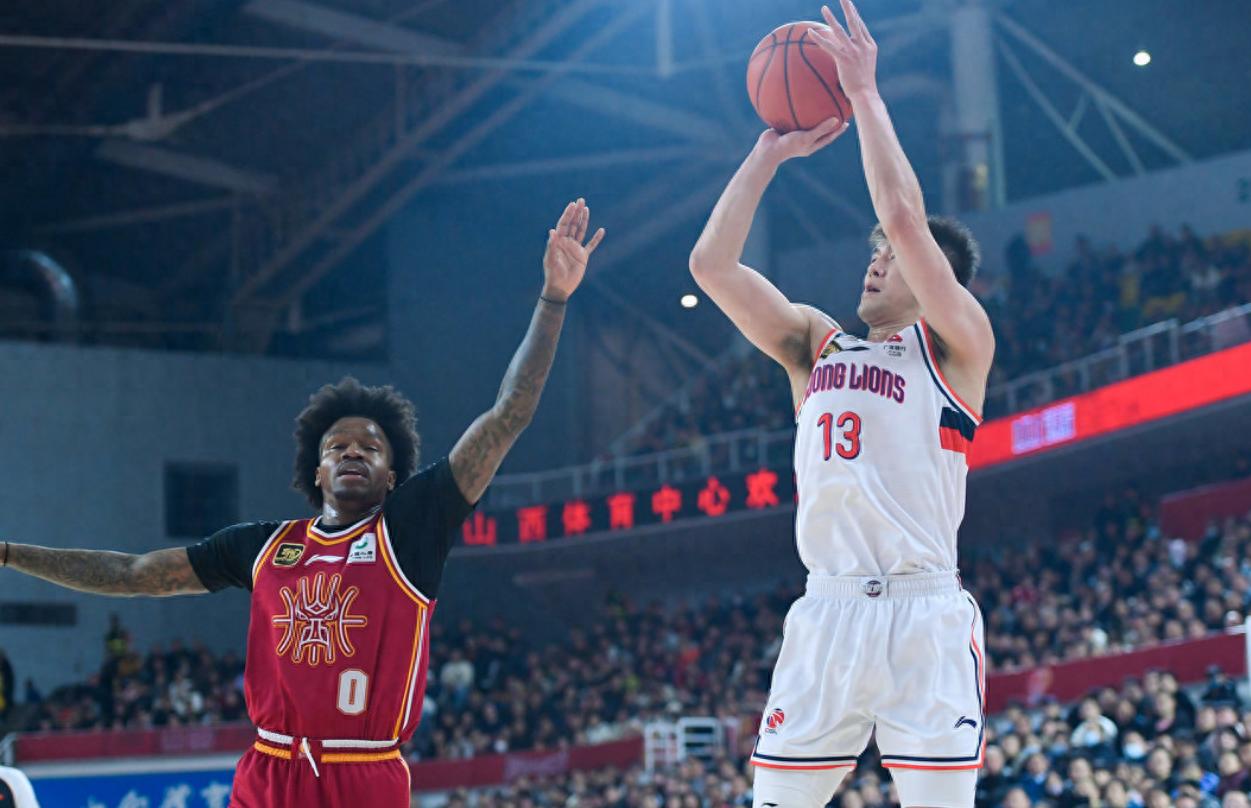 湖北男篮以少胜多,反客为主获胜 湖北男篮以少胜多,反客为主获胜