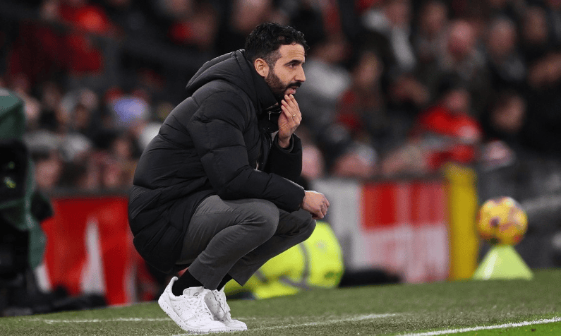 曼联遭遇惨败,球迷大呼失望 曼联遭遇惨败,球迷大呼失望