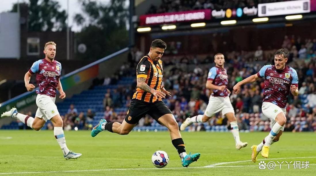 赫尔城大胜,提升保级前景 赫尔城大胜,提升保级前景