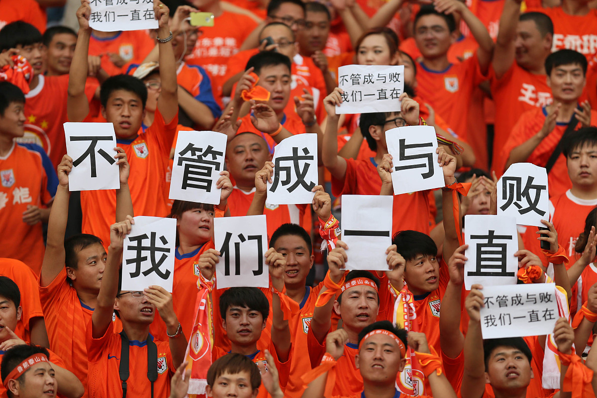 球队实力逐渐突显，团队合作配合无懈可击