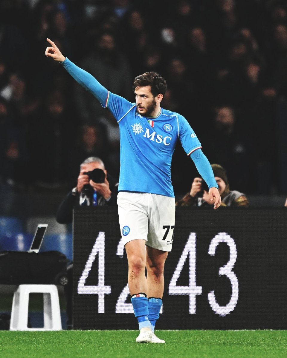 那不勒斯主场告捷，继续向争冠冲刺