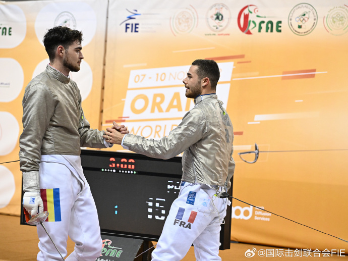 荷兰运动员斩获击剑比赛亚军
