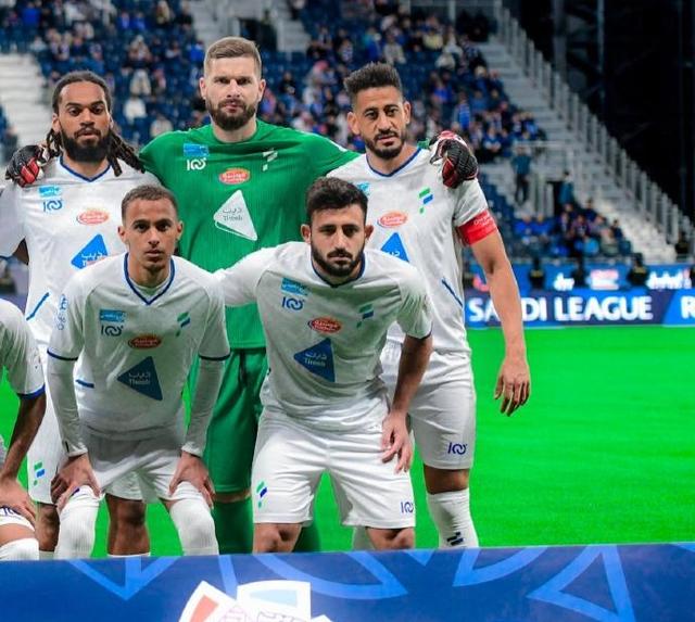 哈萨克斯坦球队击败对手，晋级跻身前位