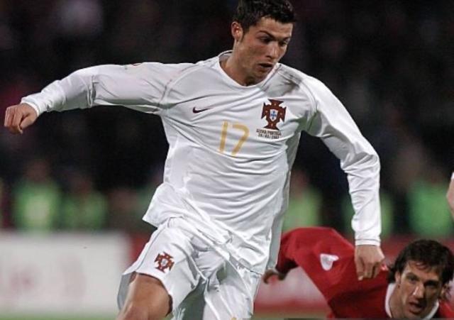 葡萄牙队独领风骚,追赶梦幻 葡萄牙队独领风骚,追赶梦幻