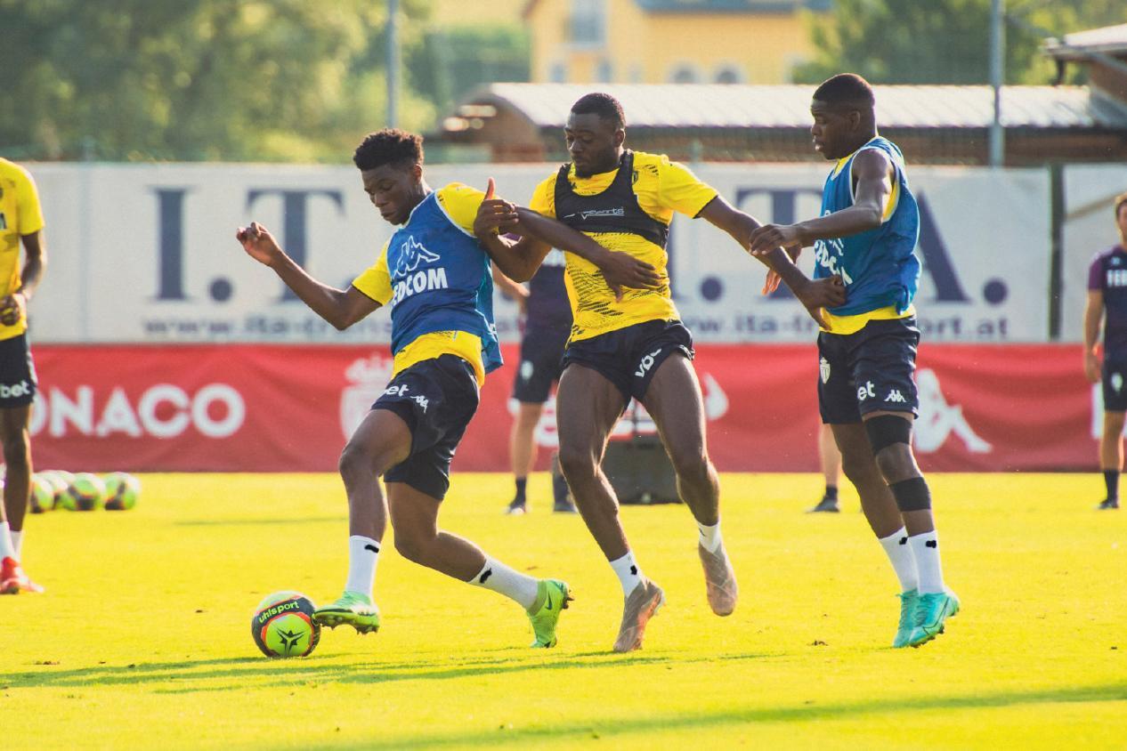 朗斯客场告捷洛里昂,豪取客场赛季首胜 朗斯客场告捷洛里昂,豪取客场赛季首胜