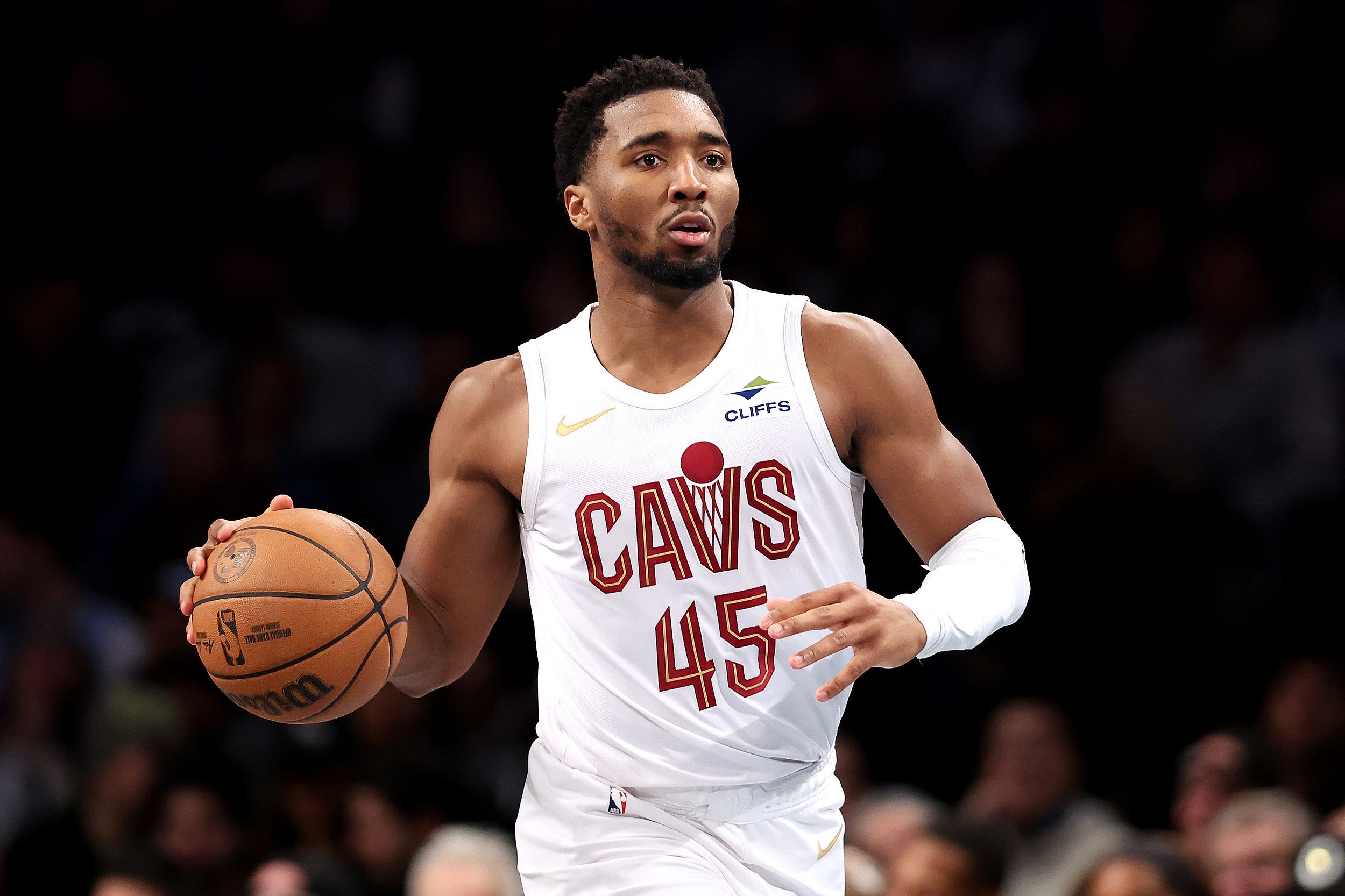 凯尔特人斩落篮网捍卫荣誉，东部豪强实力逐渐稳固