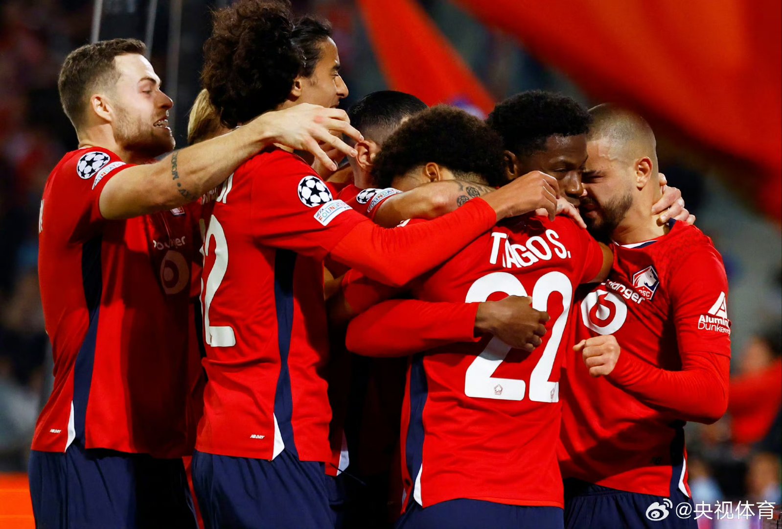 里尔客场不敌斯特拉斯堡,遭逢失利 里尔客场不敌斯特拉斯堡,遭逢失利