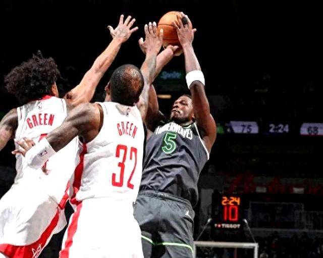 主力受伤！新秀球队绝地反击