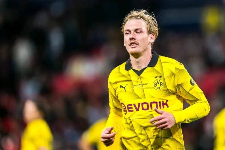 多特蒙德后卫因伤复出,球队整体实力大增 多特蒙德后卫因伤复出,球队整体实力大增