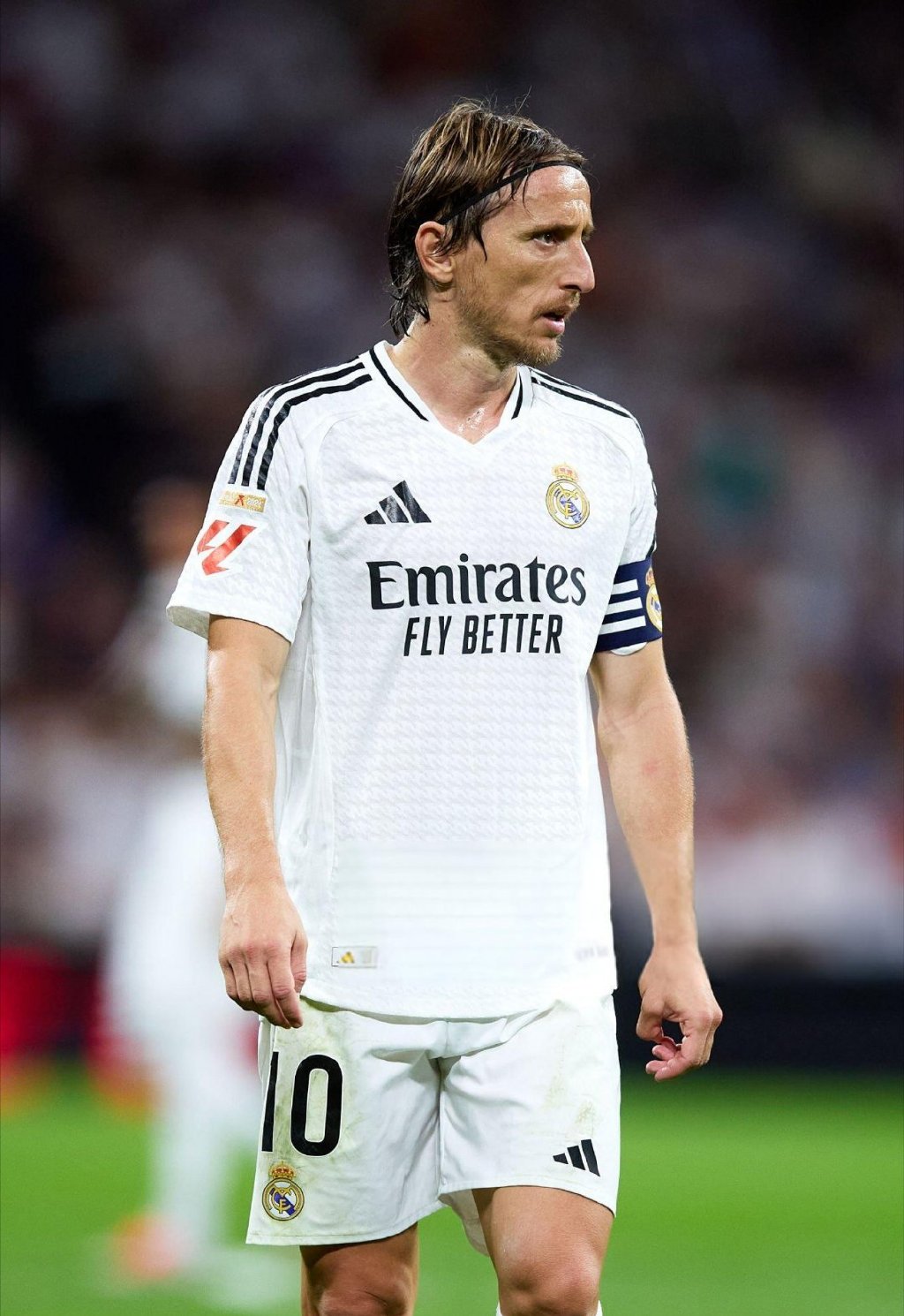 比利亚雷亚尔逆转战胜对手，实现保级突围