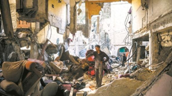 萨特卫冕疲态显露,争冠局面扑朔迷离 萨特卫冕疲态显露,争冠局面扑朔迷离