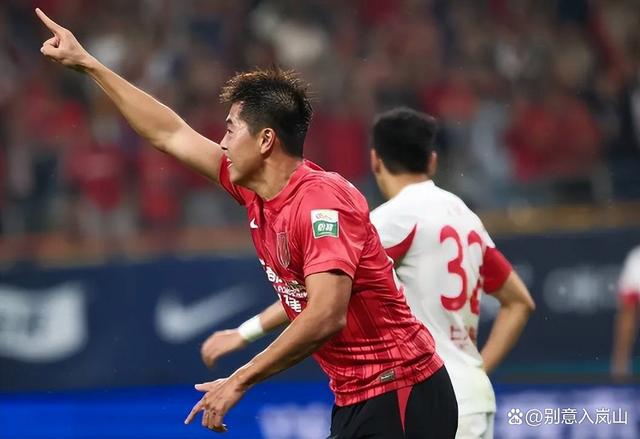 鲁能中场大将伤愈回归，实力得到增强