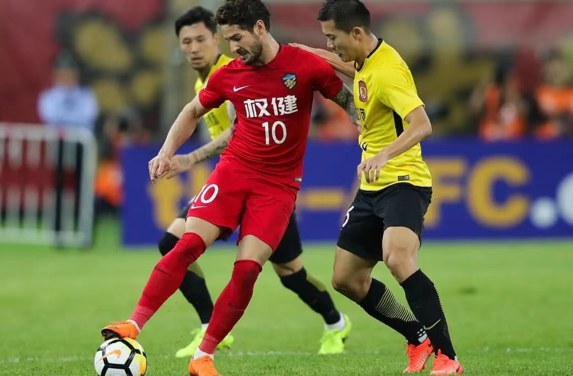 一支球队在比赛中获得了惊人的胜利 一支球队在比赛中获得了惊人的胜利