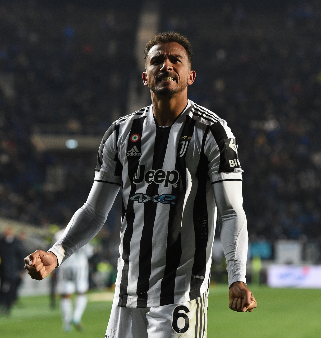 尤文图斯逆袭,锁定联赛冠军 尤文图斯逆袭,锁定联赛冠军