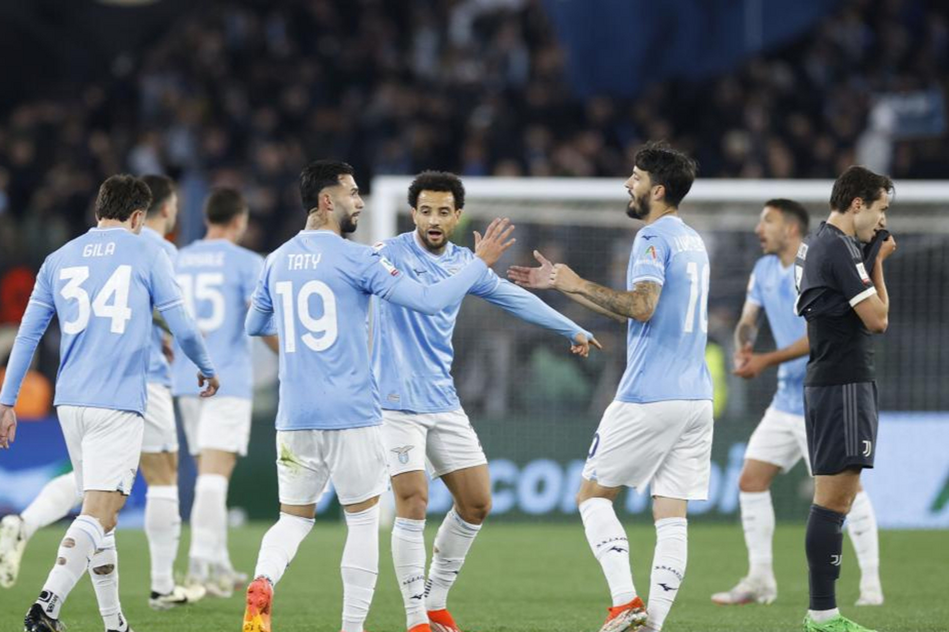 尤文图斯遭受打击，卫冕之路充满波折