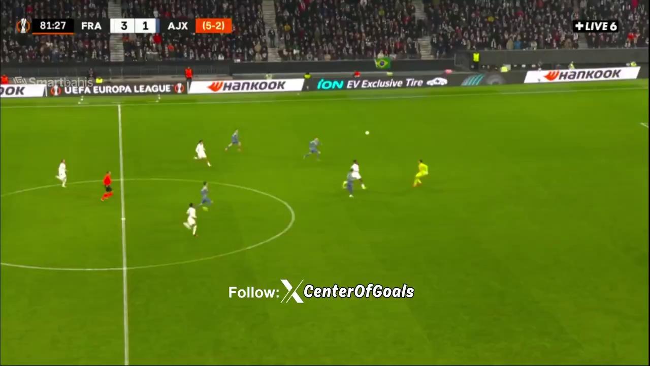 阿贾克斯神勇出击,击败强敌 阿贾克斯神勇出击,击败强敌