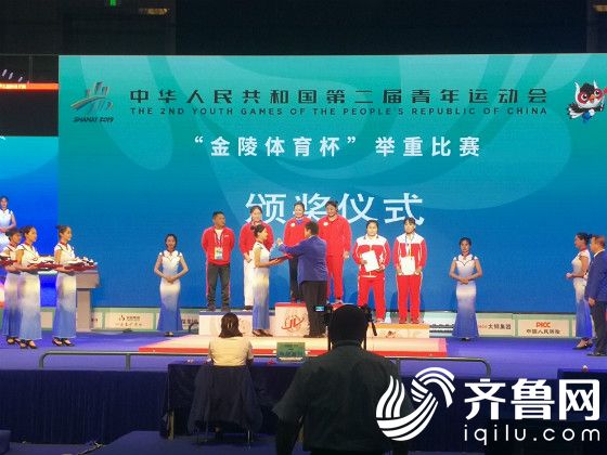 加拿大队实力雄厚，执掌重举夺得铜牌