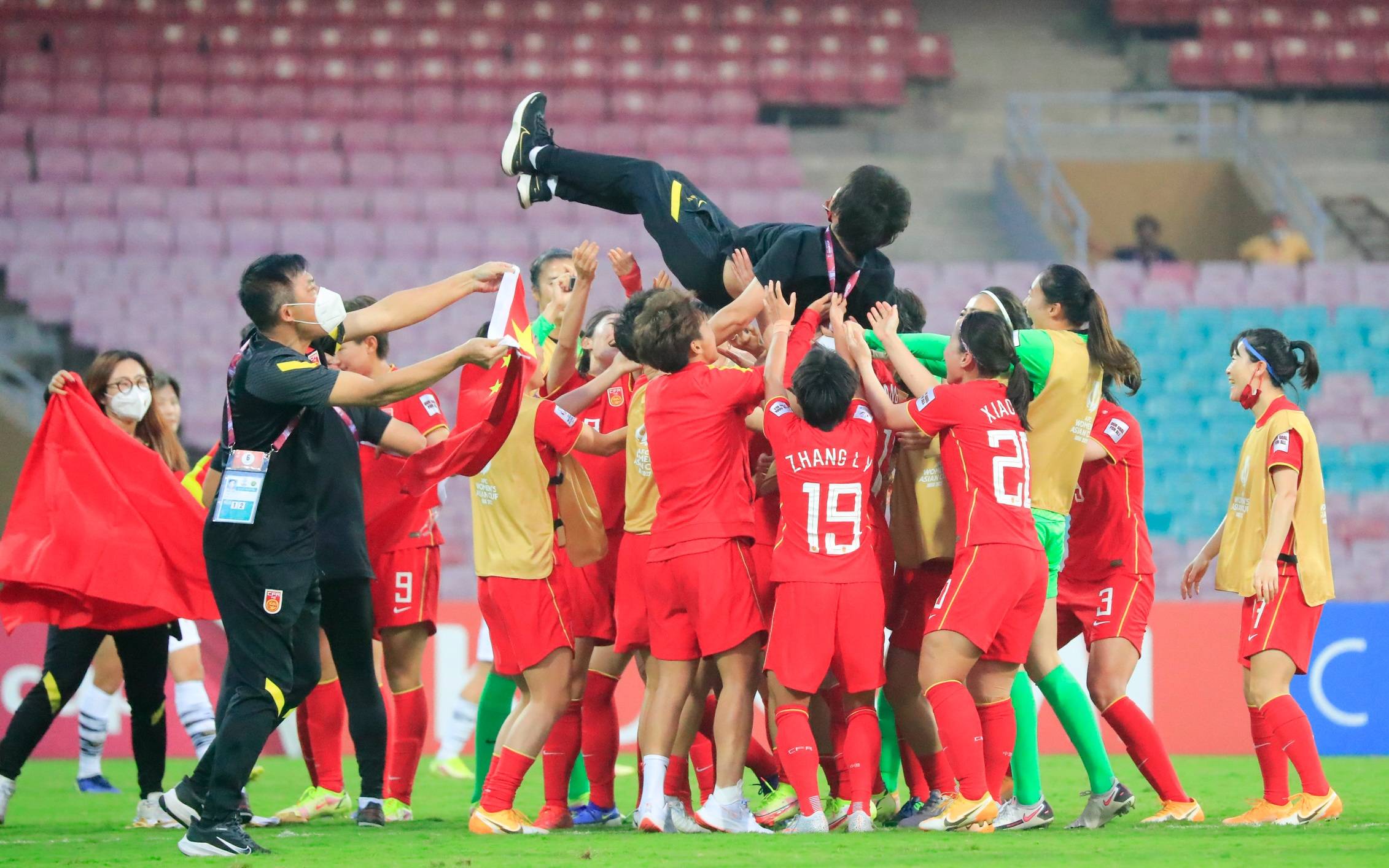 中国女足以实力取胜,斩获亚洲杯足球赛冠军 中国女足以实力取胜,斩获亚洲杯足球赛冠军