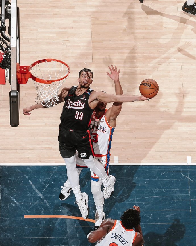 开拓者客场大胜尼克斯,连胜达到五场 开拓者客场大胜尼克斯,连胜达到五场