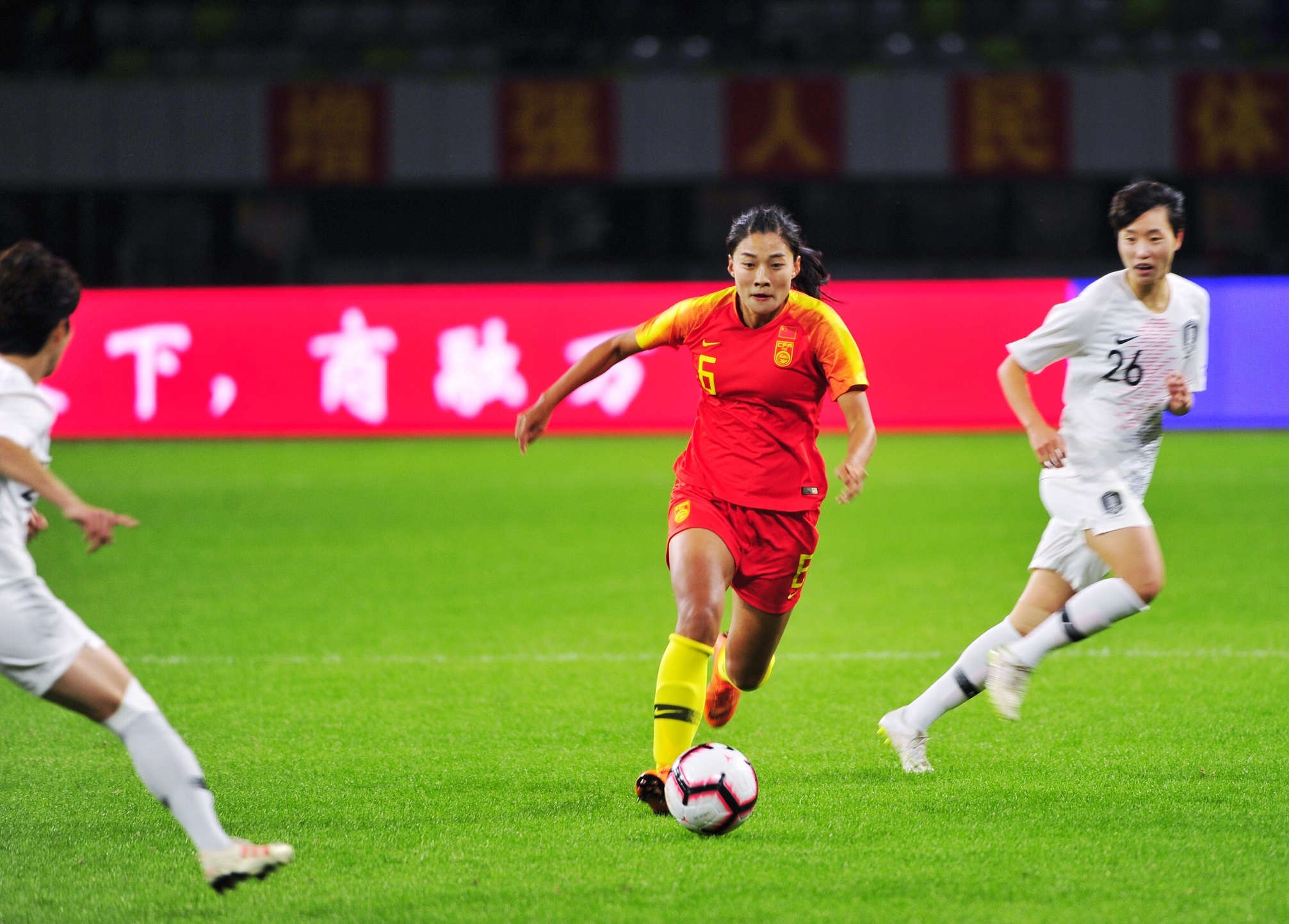 女子足球赛事中,中国队获得显著成绩 女子足球赛事中,中国队获得显著成绩