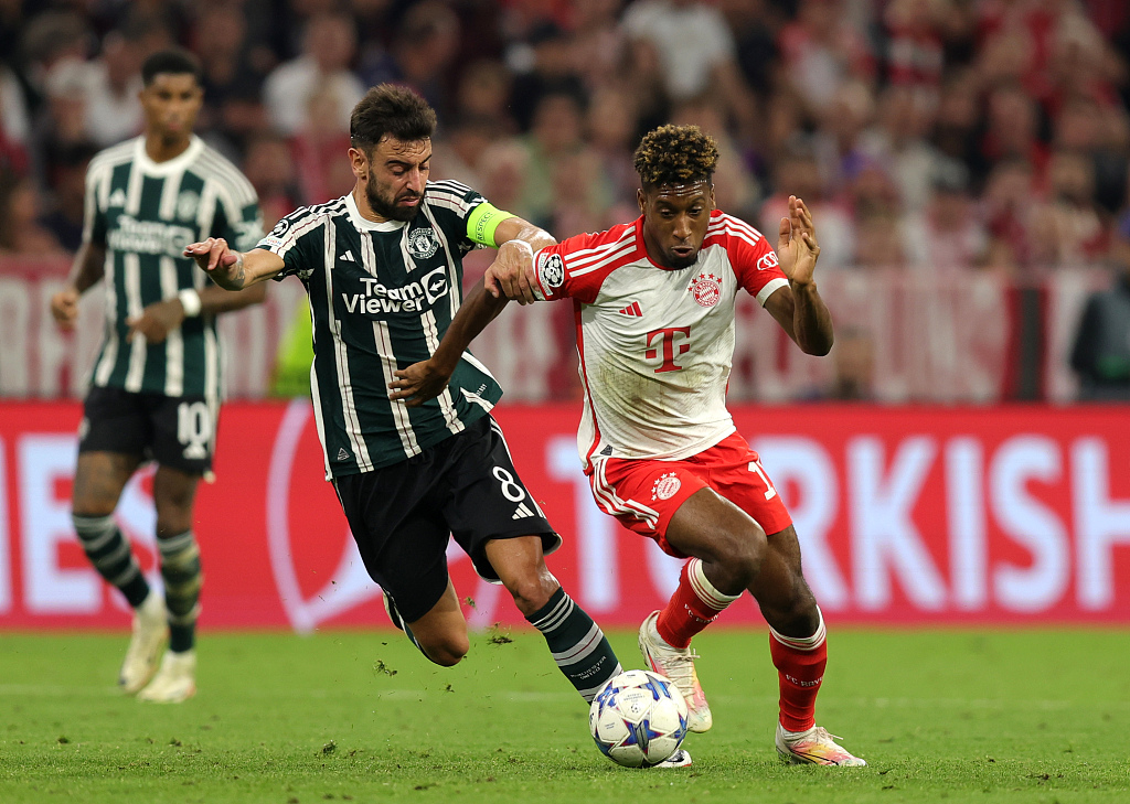 足球比赛激烈程度大增，球员状态爆棚