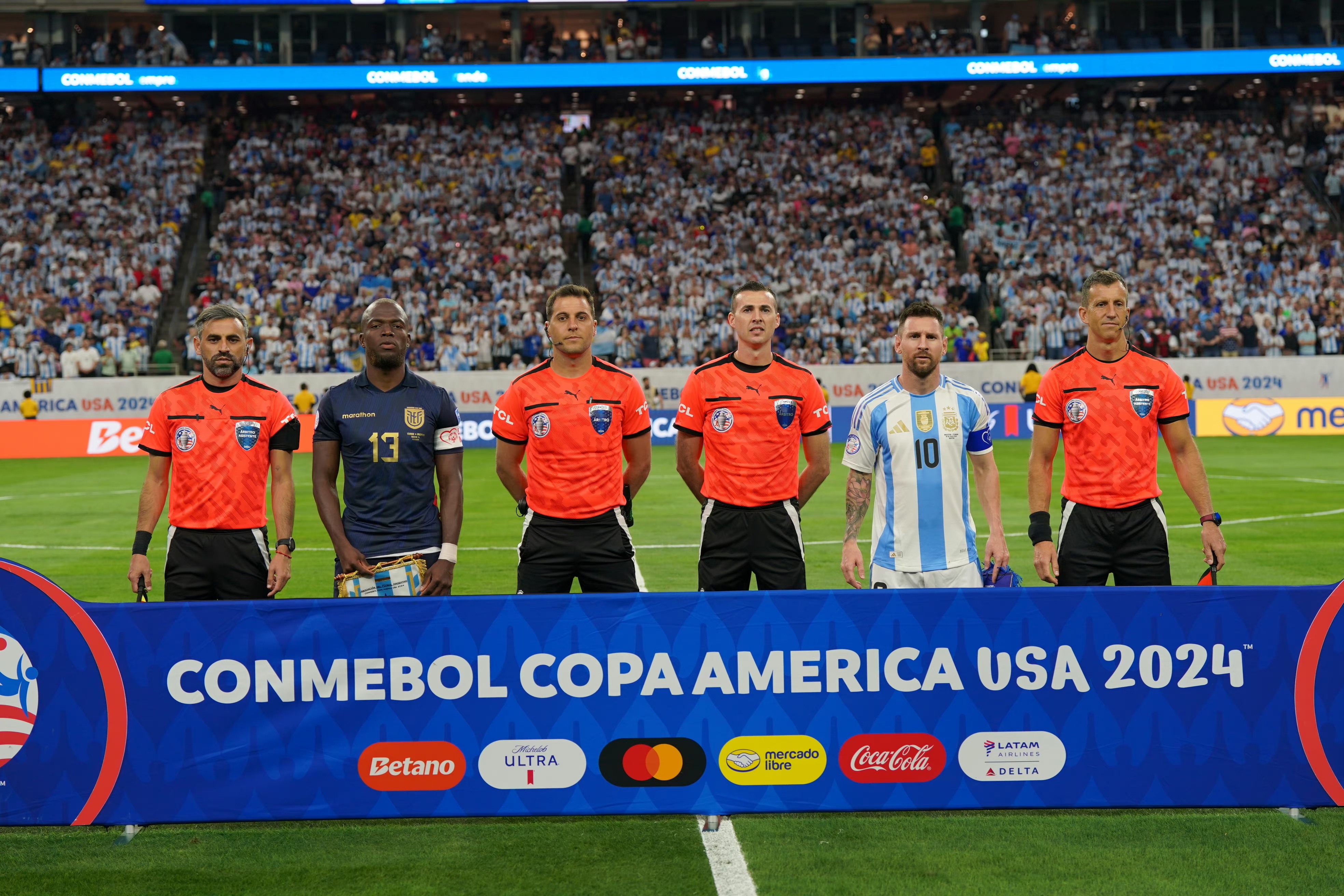 美洲足球盛事掀开序幕，豪强对阵