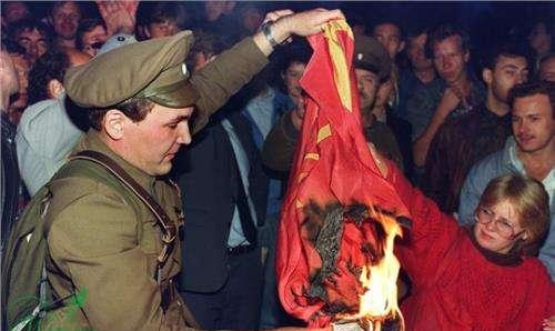 俄罗斯变阵求胜,全力冲刺迎来转机 俄罗斯变阵求胜,全力冲刺迎来转机