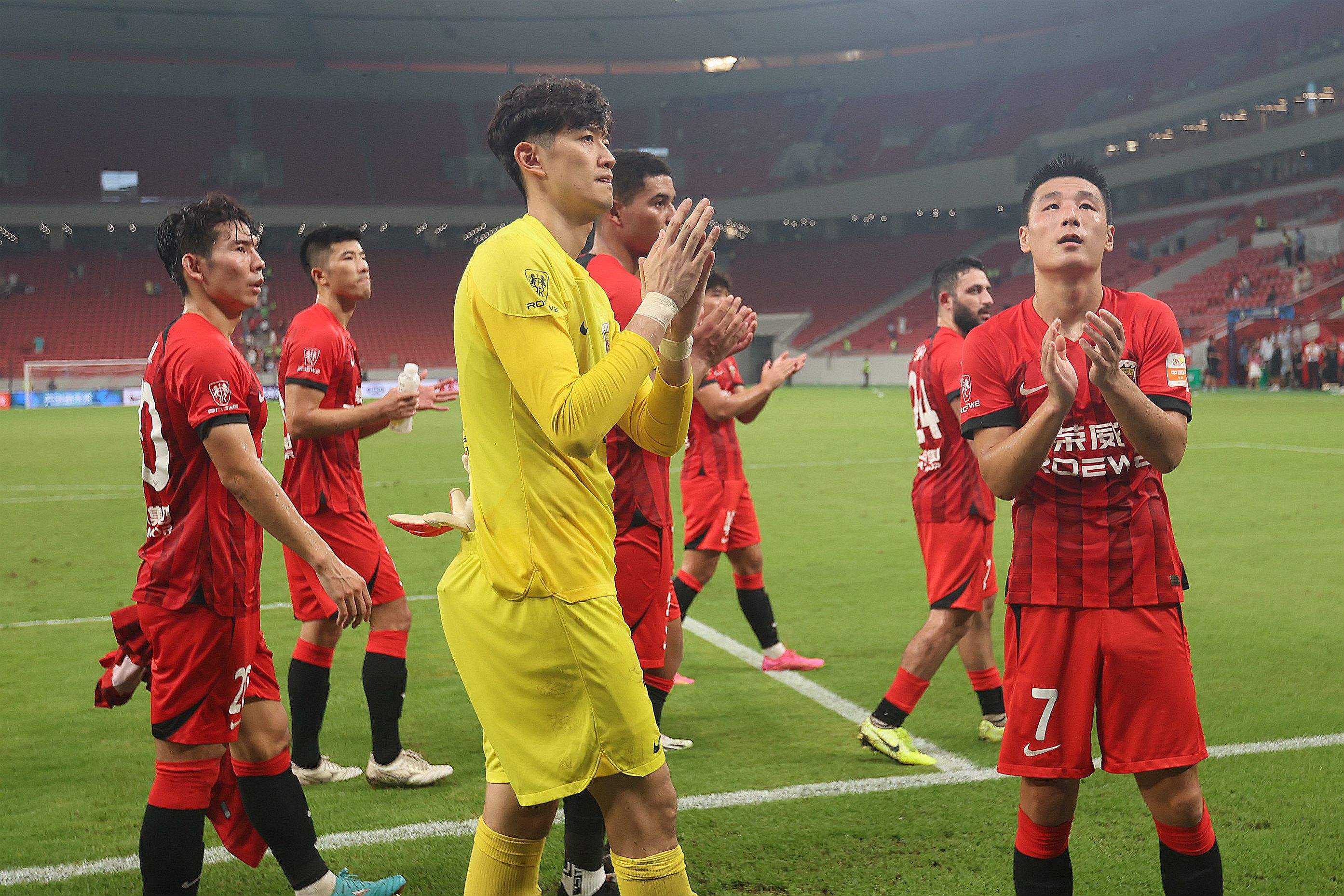 弗赖堡主场战平云达不莱梅,保持良好状态 弗赖堡主场战平云达不莱梅,保持良好状态