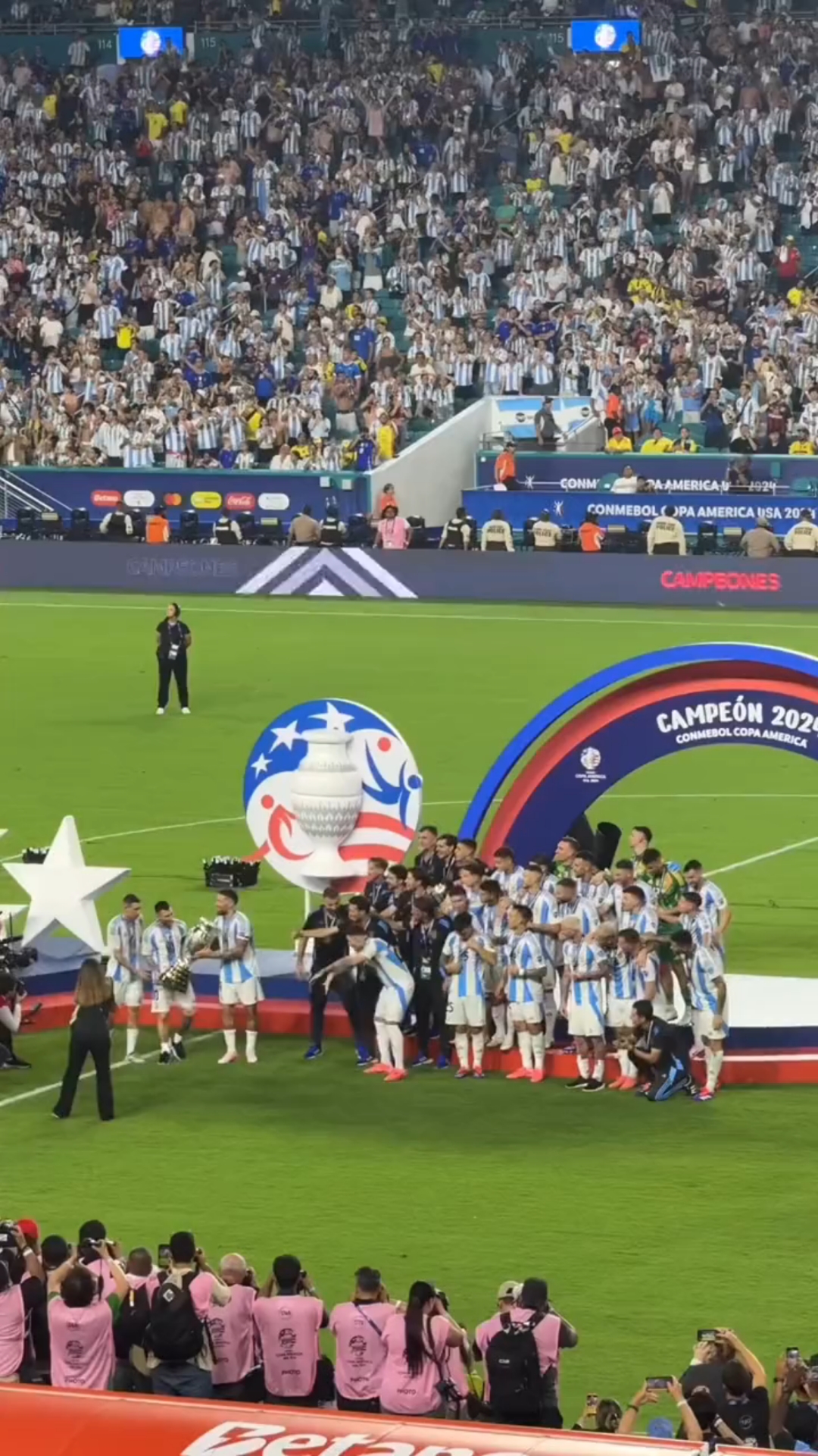 哥伦比亚队宣布热身赛对阵卡塔尔,备战美洲杯 哥伦比亚队宣布热身赛对阵卡塔尔,备战美洲杯