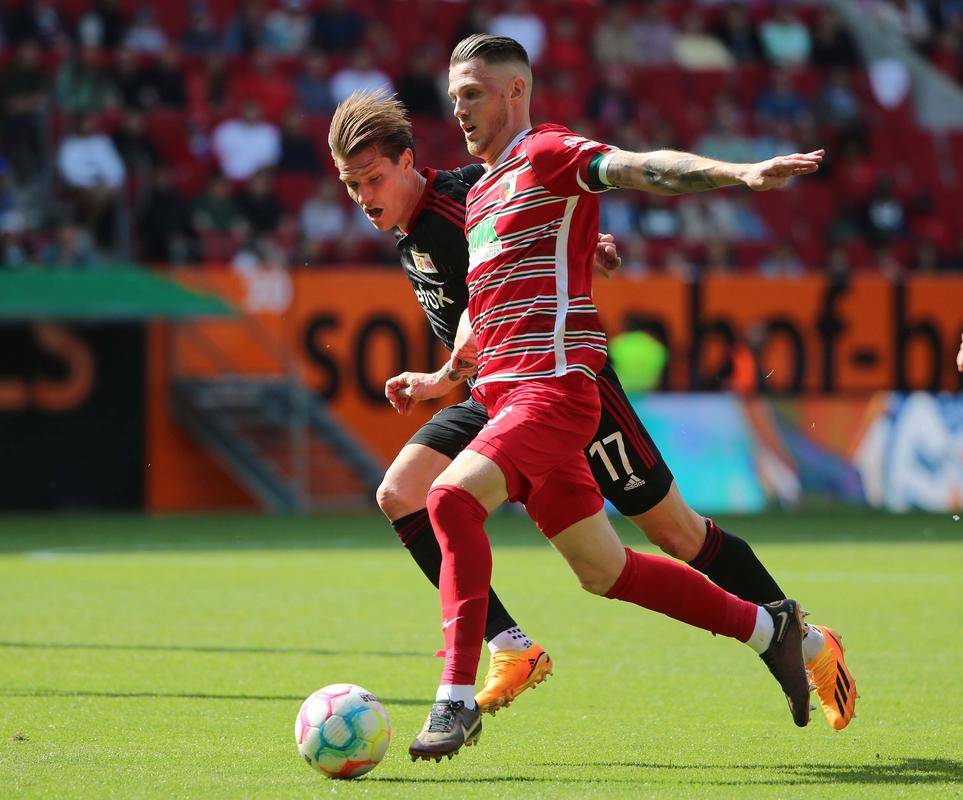 柏林柏林柏林联迎来胜利，实力无人可敌