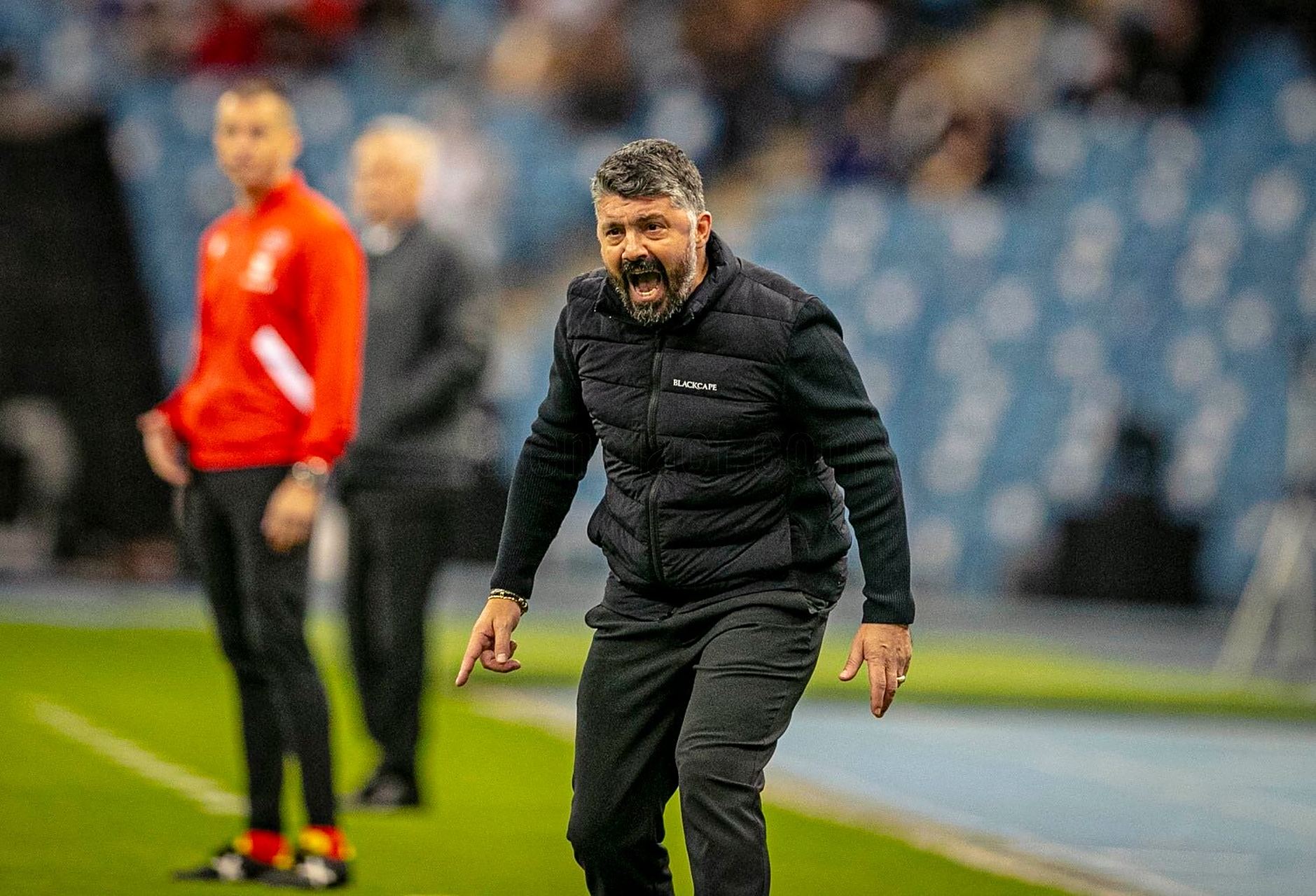 瓦伦西亚年轻天才踢飞点球，球队经验短板待改善